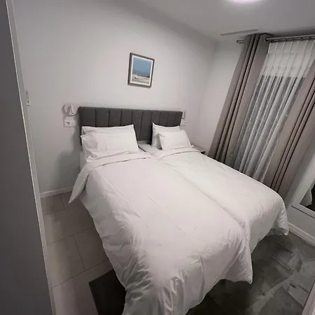Apartment Silver Tower 5b